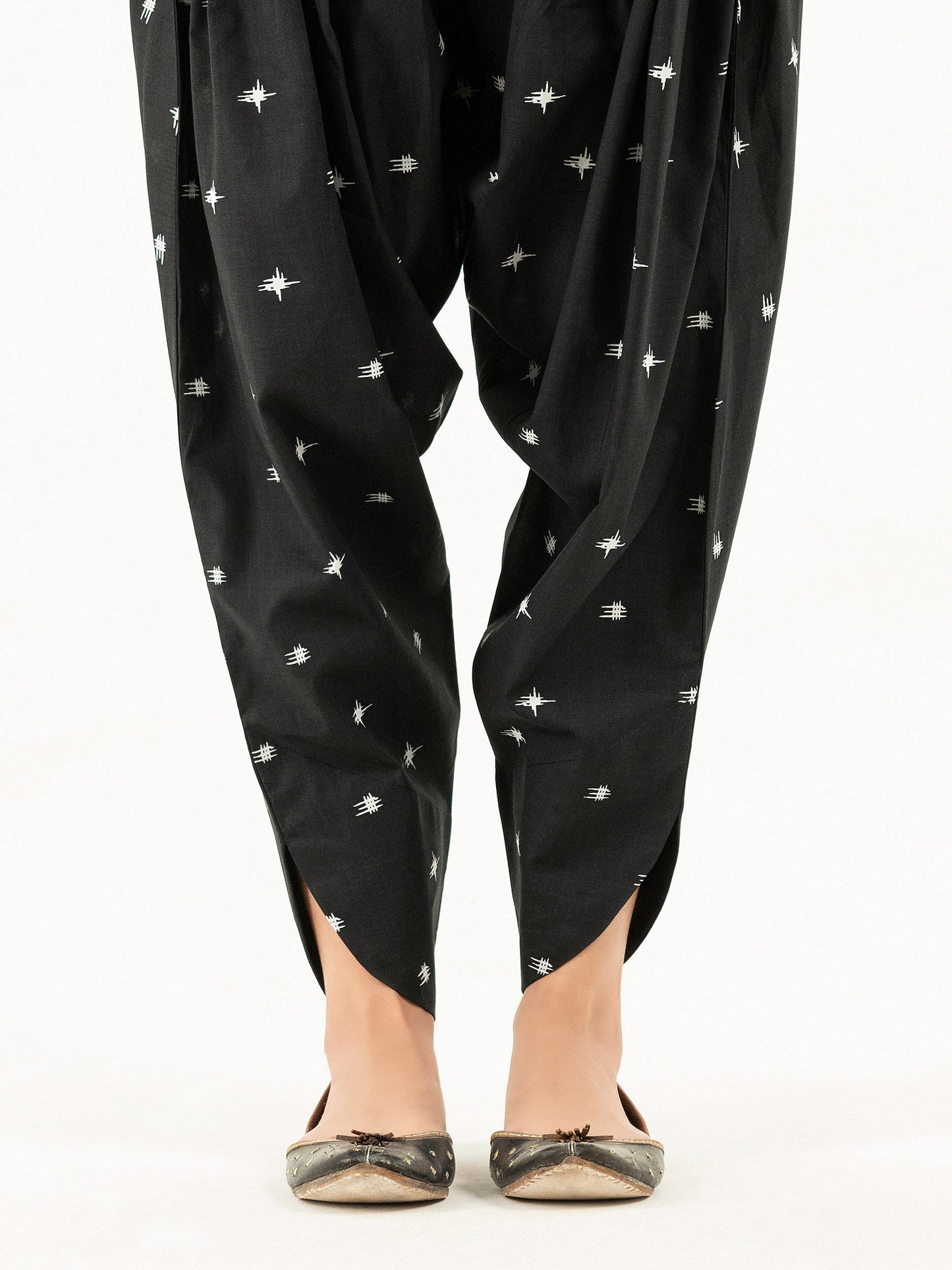 Cambric Shalwar (Pret)