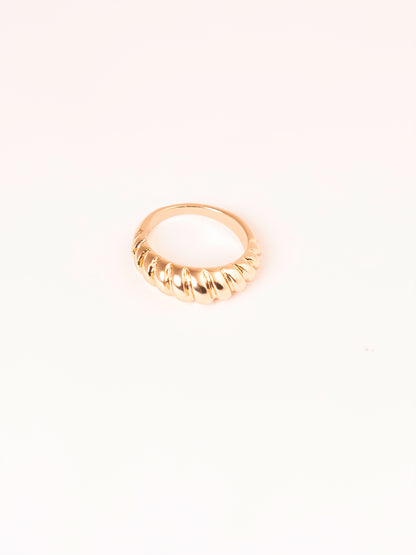 Classic Golden Ring
