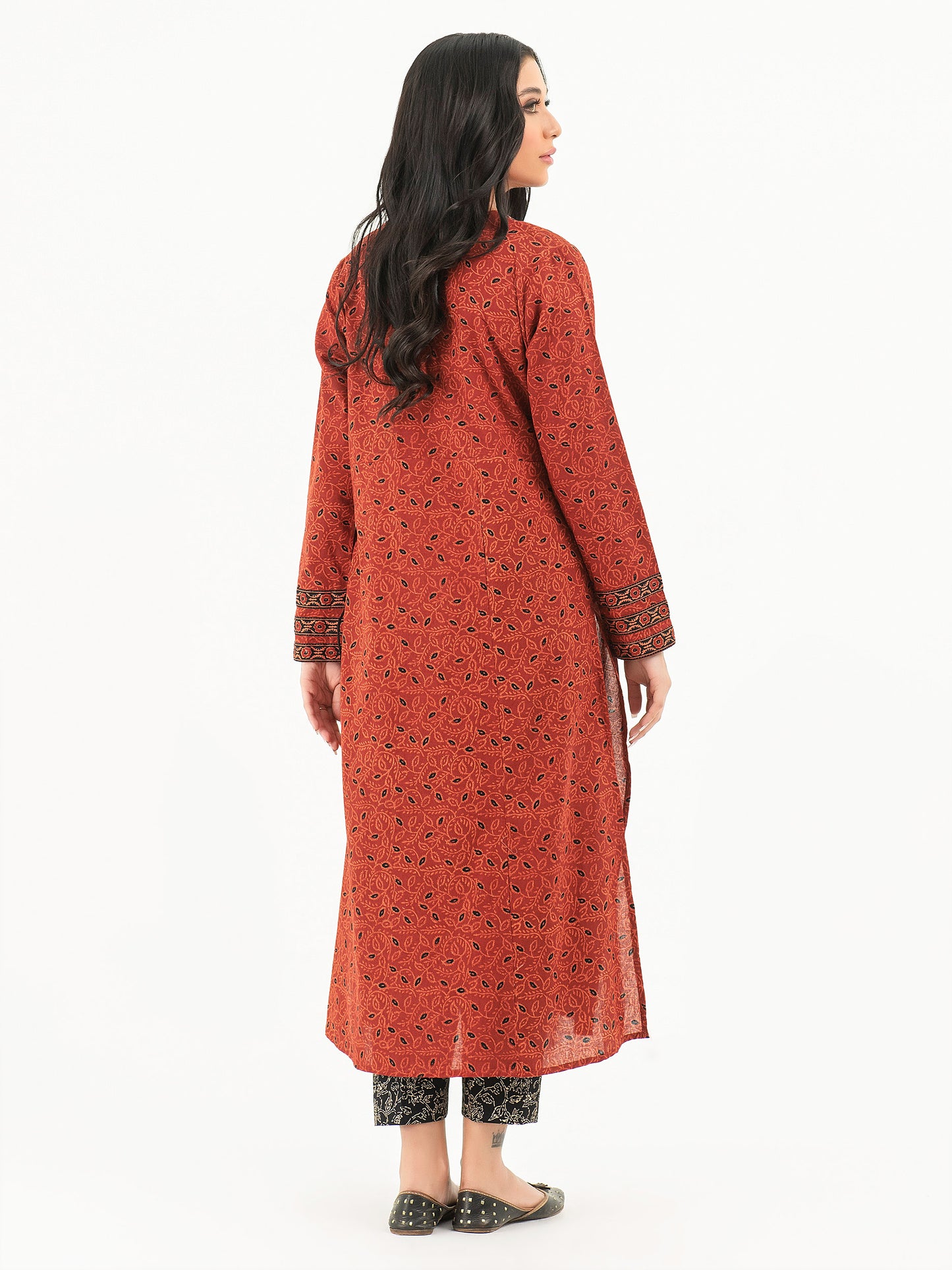 2 Piece Khaddar Suit-Printed (Pret)