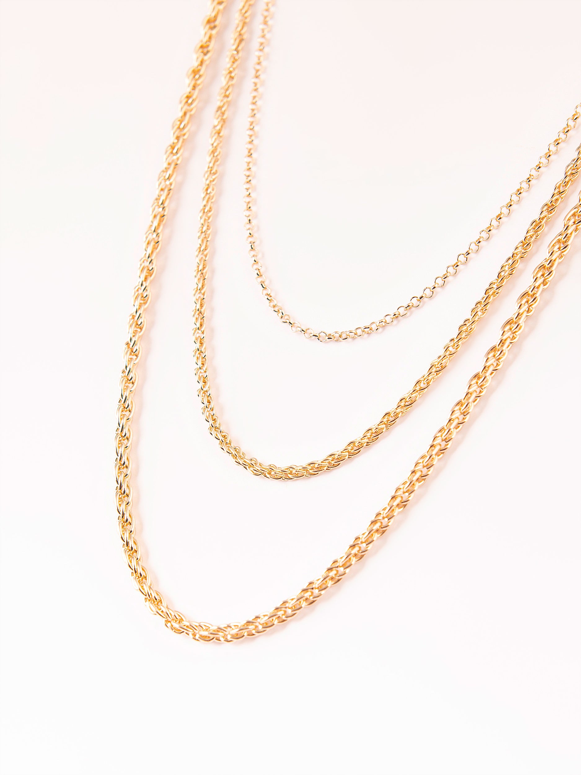 golden-layered-necklace