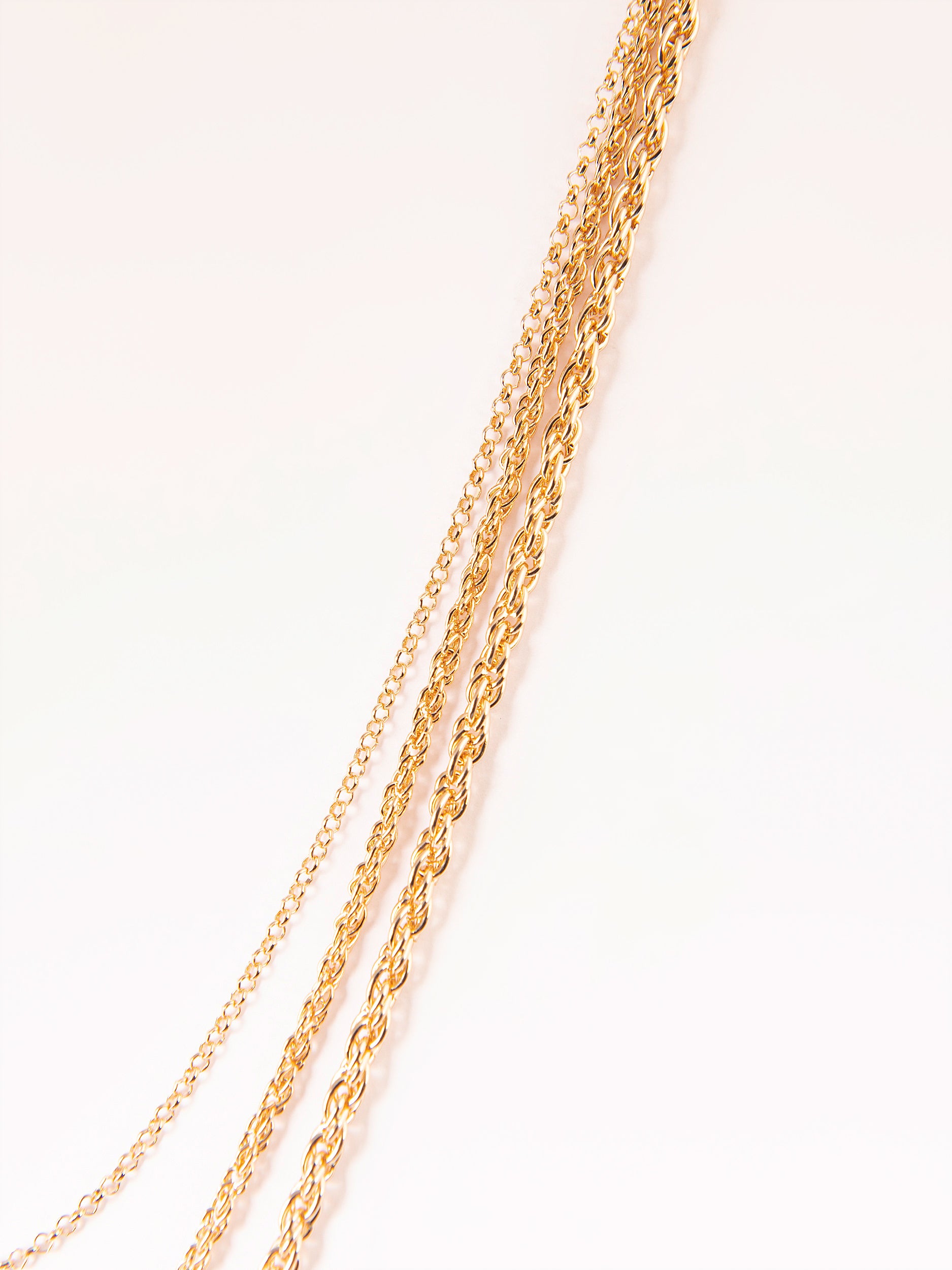 golden-layered-necklace