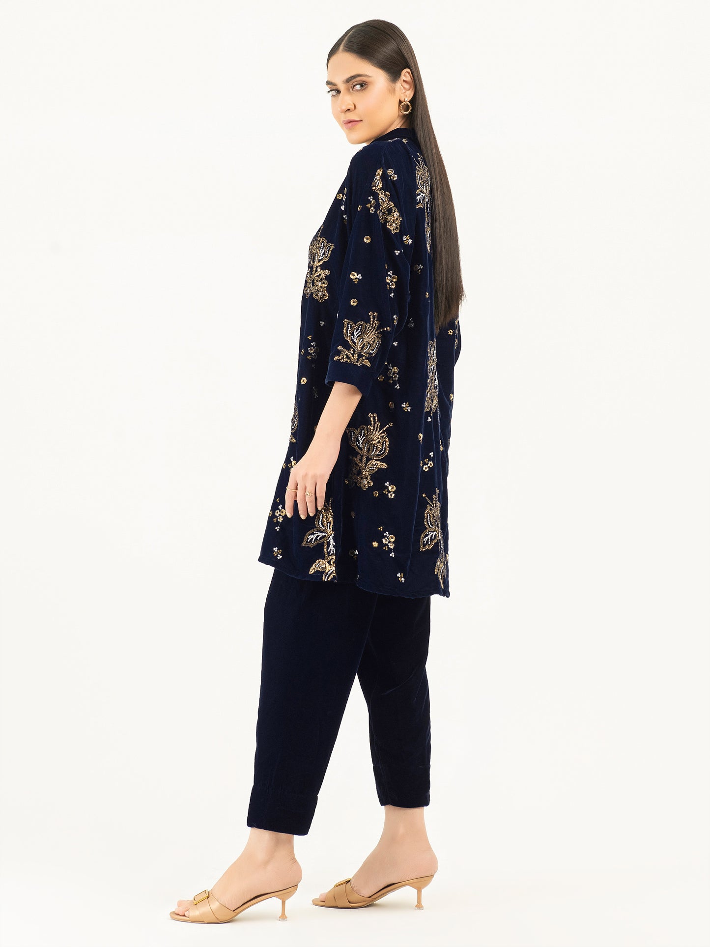 2 Piece Velvet Suit-Embellished (Pret)