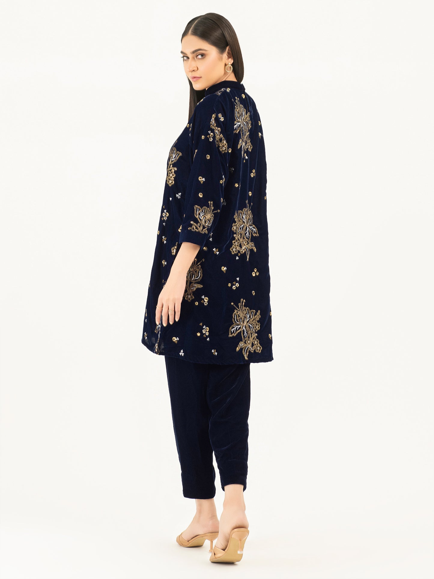 2 Piece Velvet Suit-Embellished (Pret)