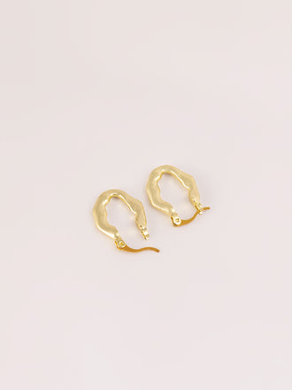 golden-antique-earrings