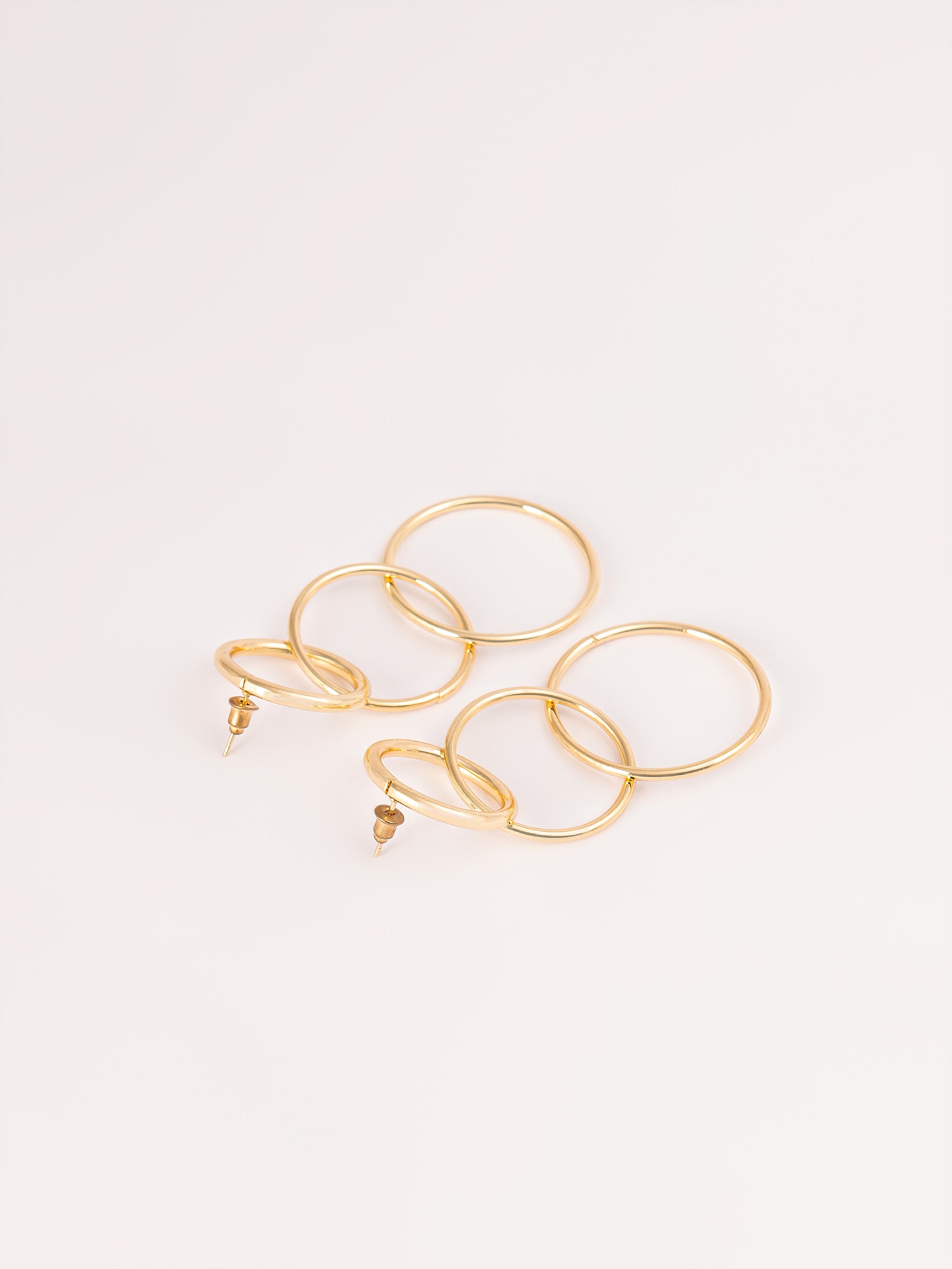 Looped Dangling Earrings – Limelightpk