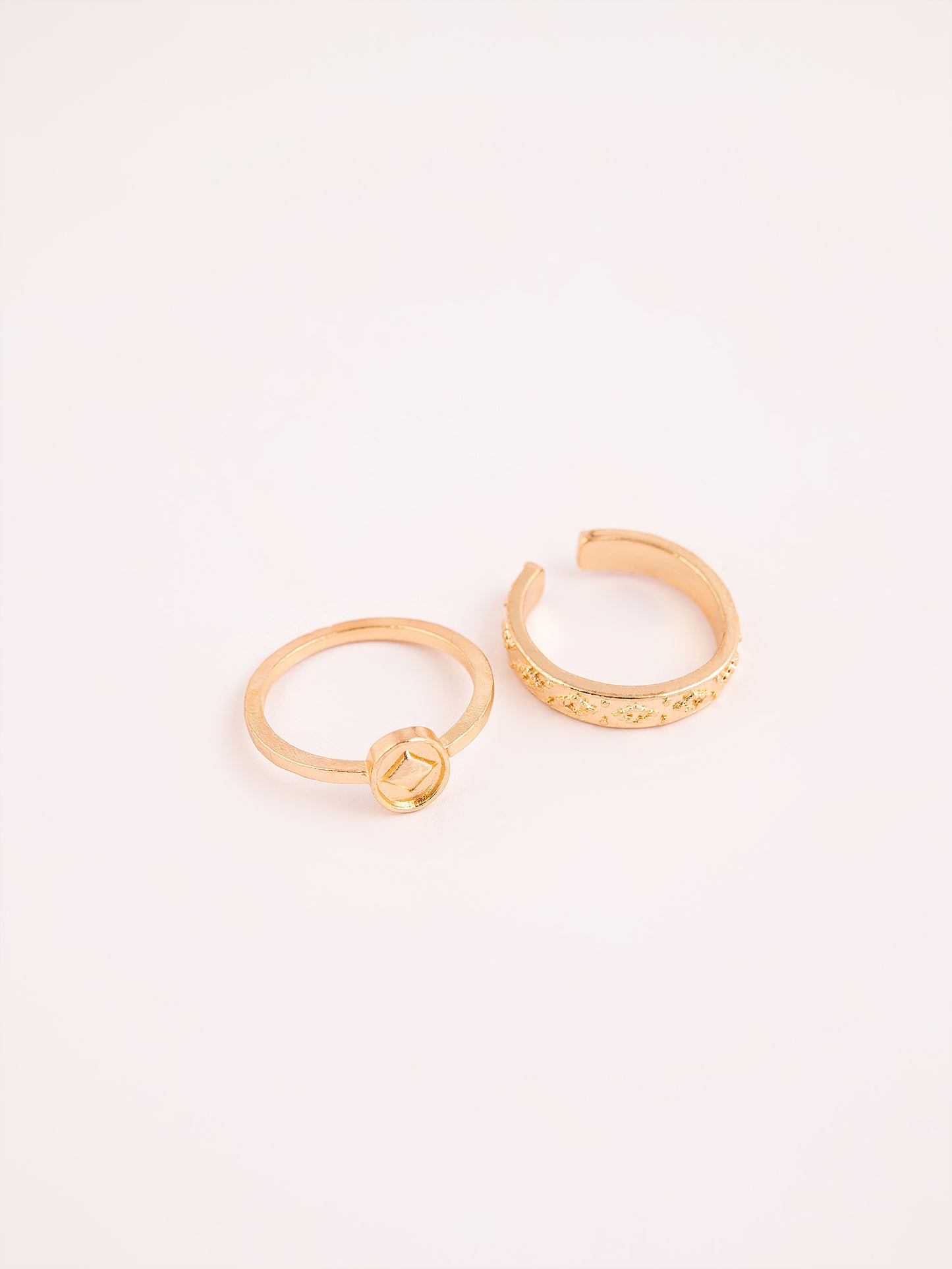 Embellished Rings Set