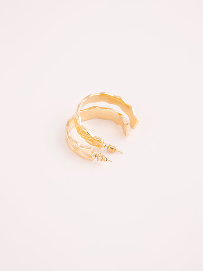 Metallic C-Hoop Earrings