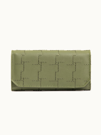 embroidered-patterned-wallet