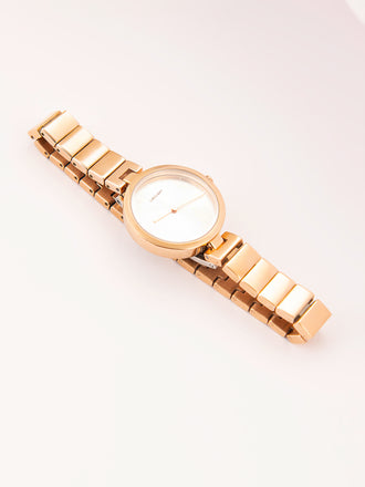 metallic-watch