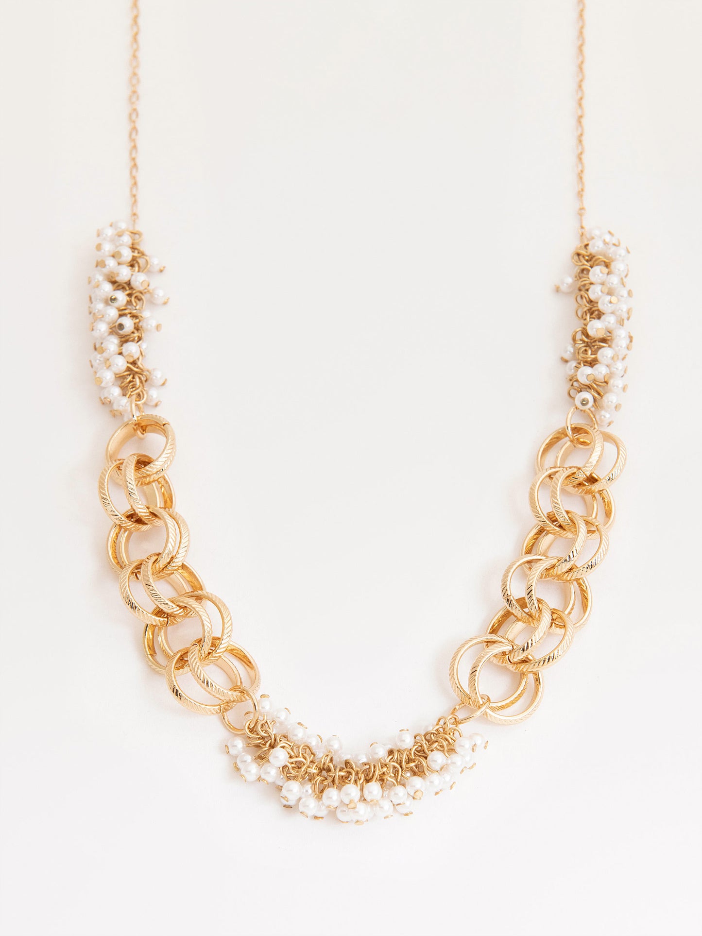 Pearl Looped Necklace