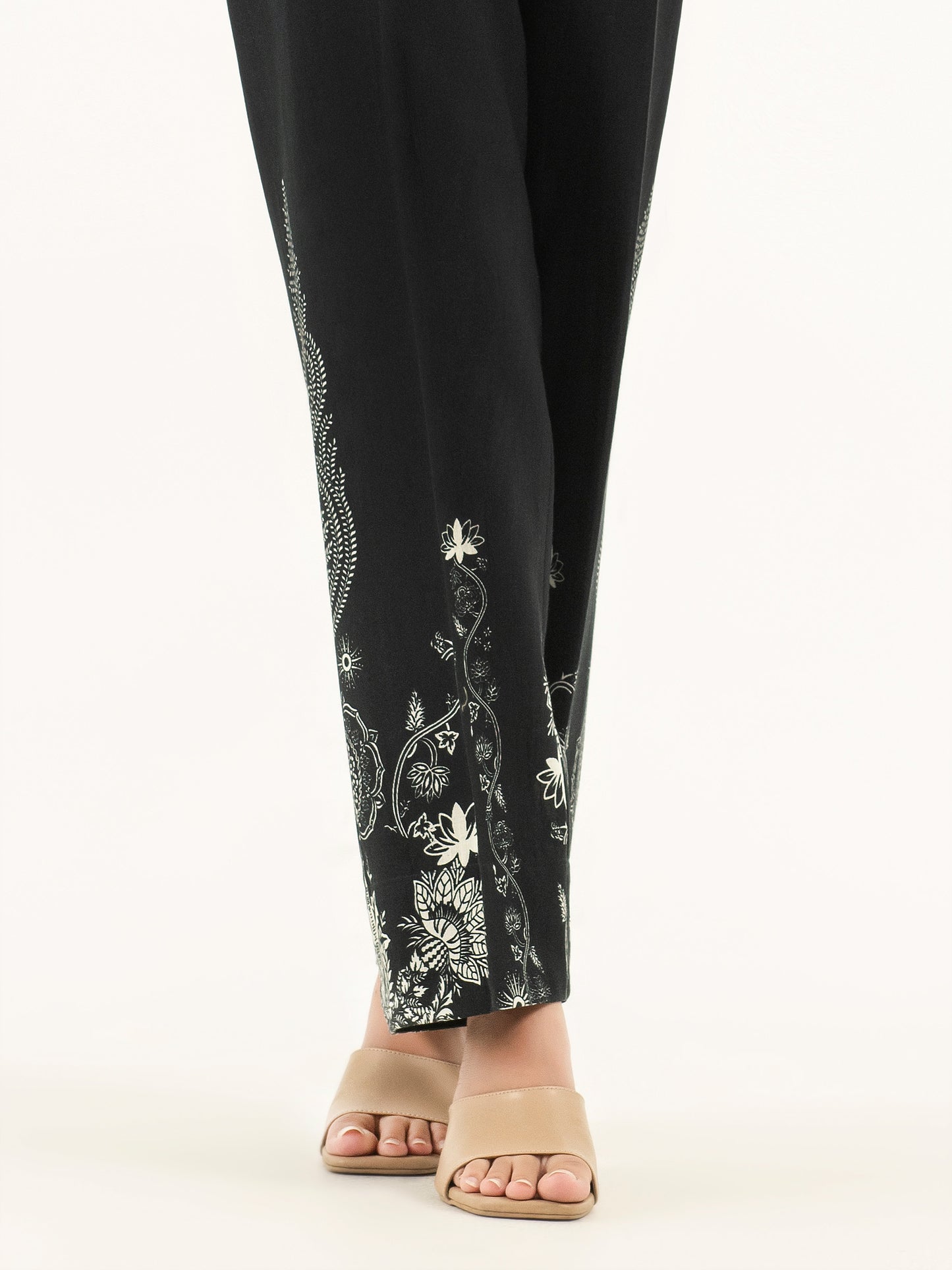 Printed Khaddar Trousers