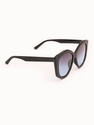 wayfarer-sunglasses