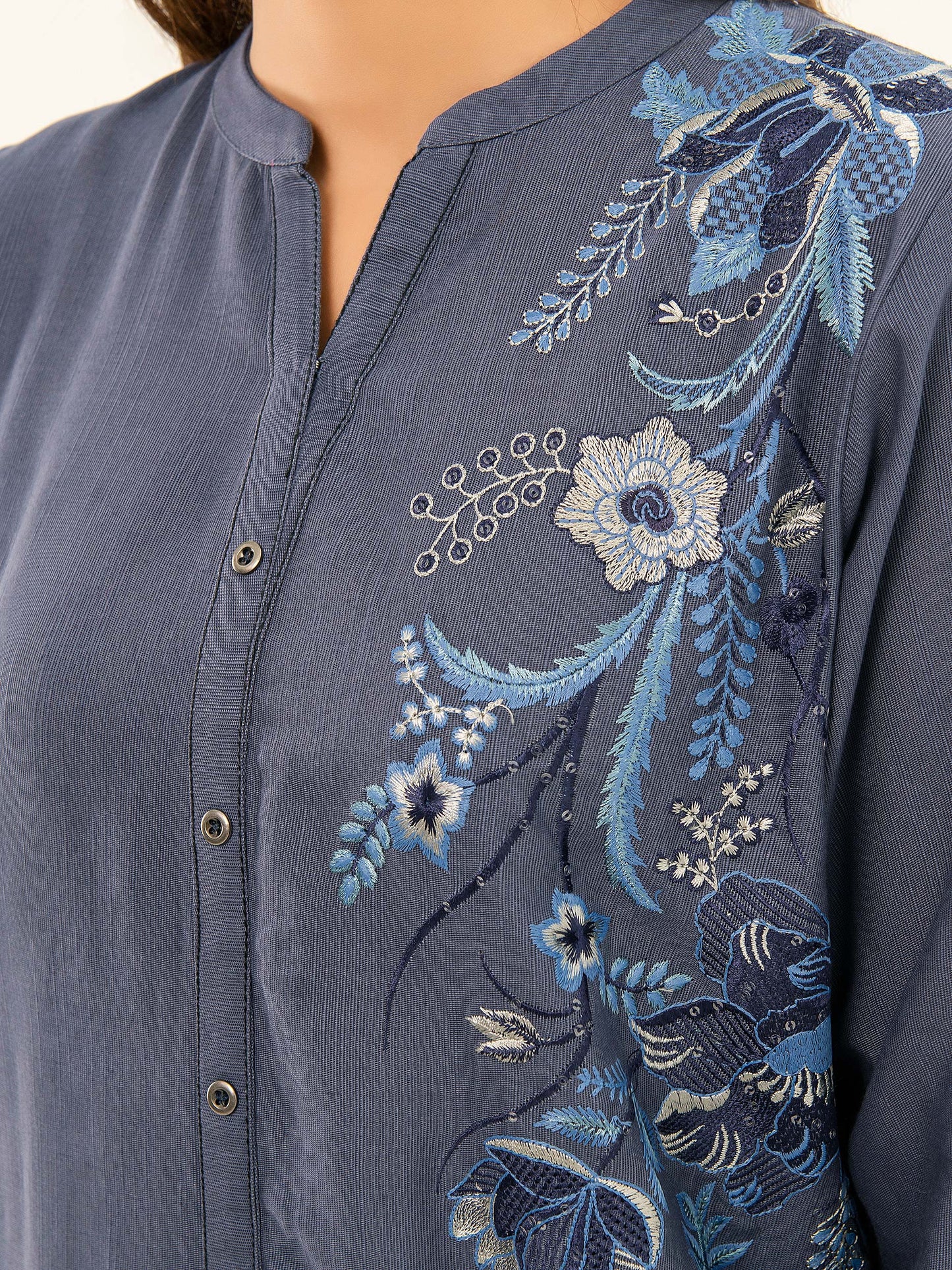 2 Piece Khaddar Suit-Embroidered (Pret)